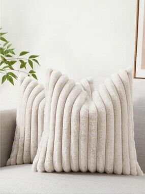 NWOT Plush Faux Fur Throw Pillow Cover - Soft Cream